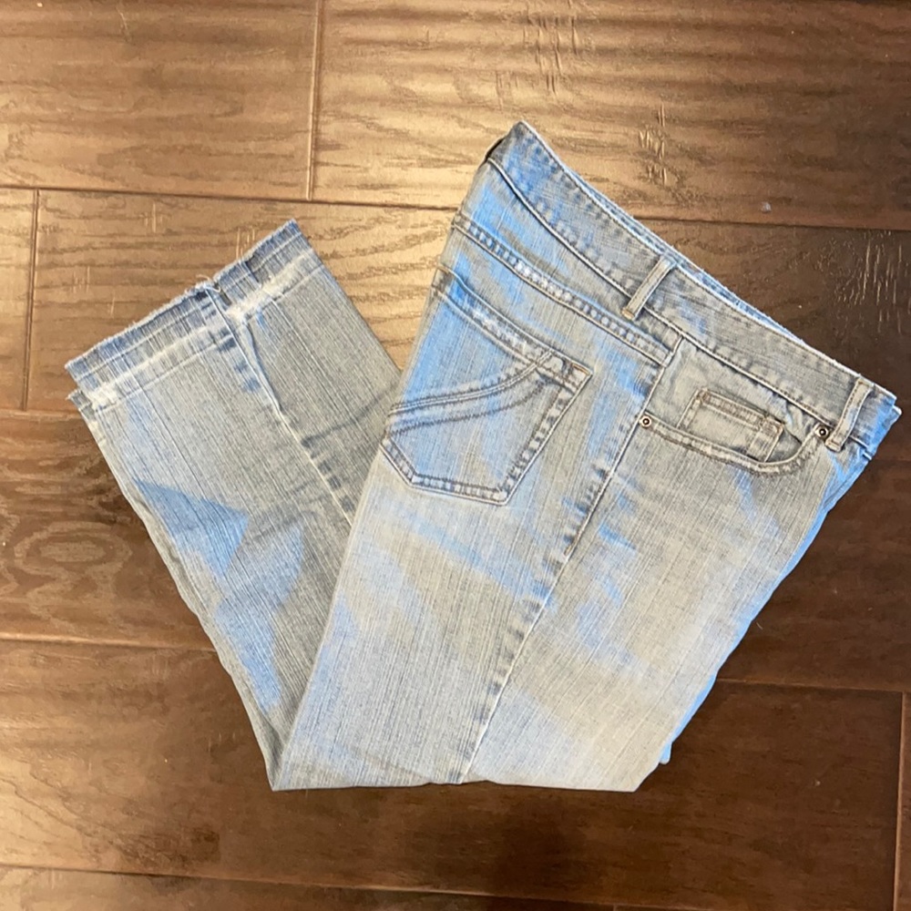 Ellie Tahari Cropped Denim Jeans